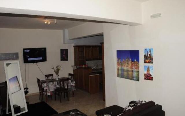 Ionias Apartment