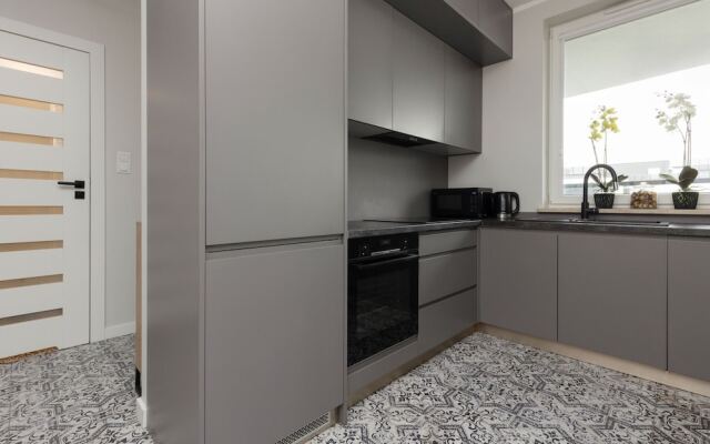 Stylish Apartment With AC by Renters