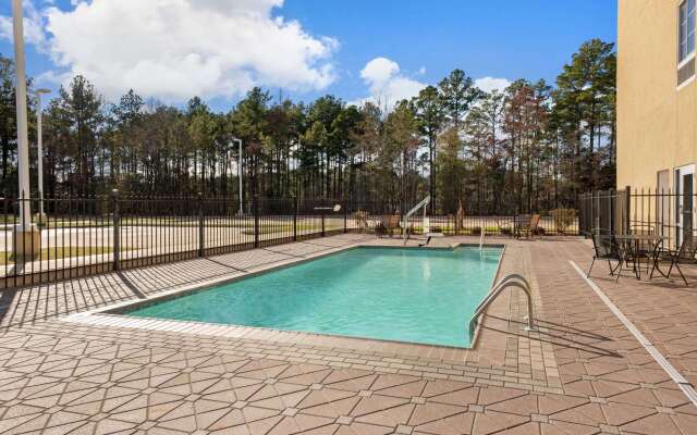 La Quinta Inn & Suites by Wyndham West Monroe