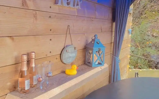 A Beautiful, Unique Lodge, Made for two