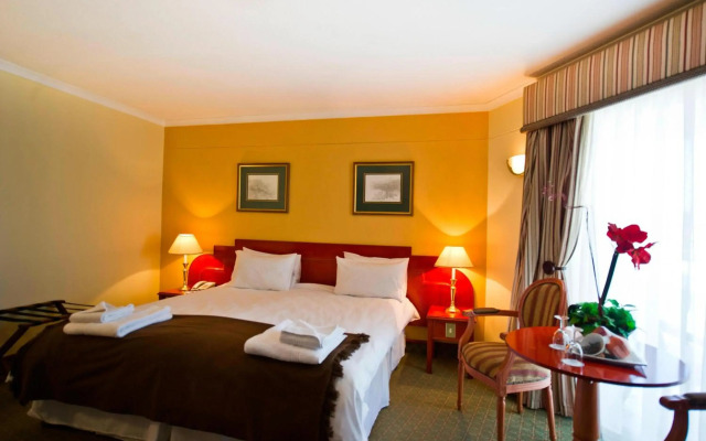 Protea Hotel by Marriott Windhoek Furstenhof