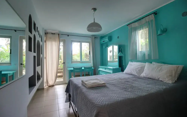 2 Bedroom Apartment on Beach Elias Lower