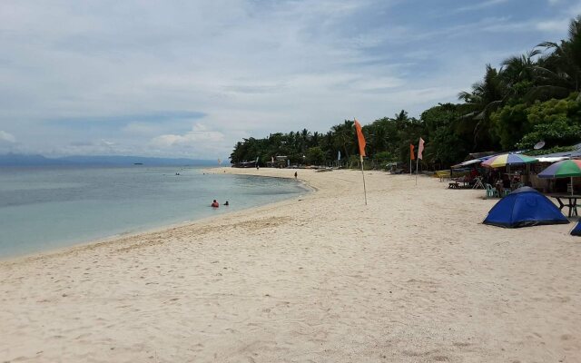 Moalboal Tropics