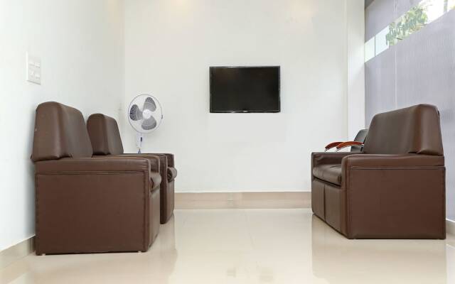 OYO 9557 near KIMS Hospital