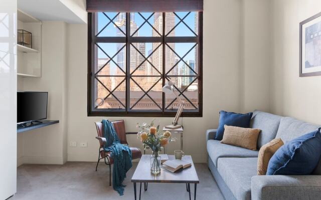 1-bedroom Unit in Classic Melbourne CBD Building!