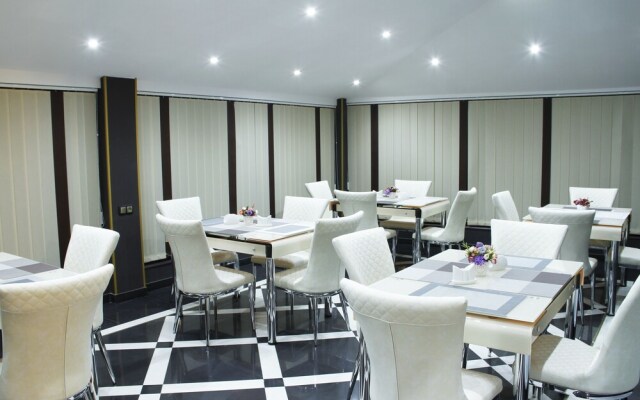 Hotel Grand GMP