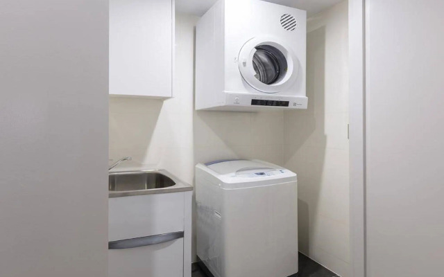 Meriton Suites North Sydney