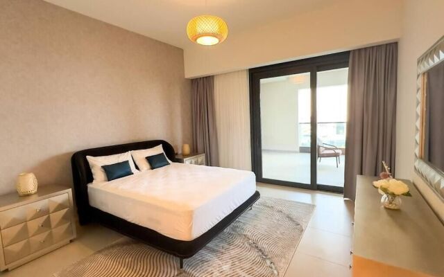 Mh - Stylish 2-bedroom Residence Ref 4100