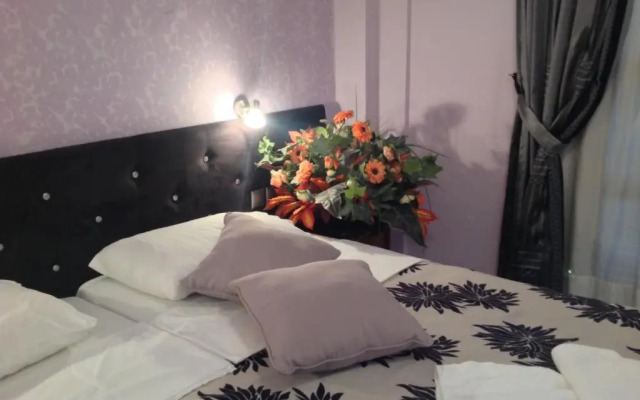 Asterias Studios Apartments