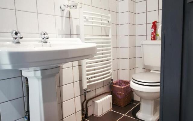 Rooms by the River at Glan Aber