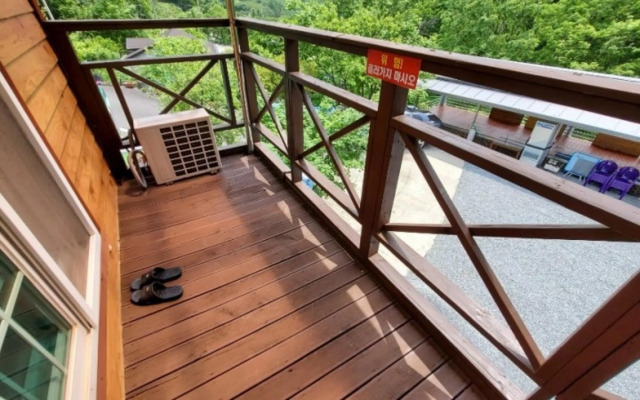 Gwangyang Polaris Pension