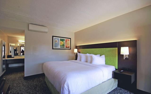 El Sendero Inn, an Ascend Collection Hotel