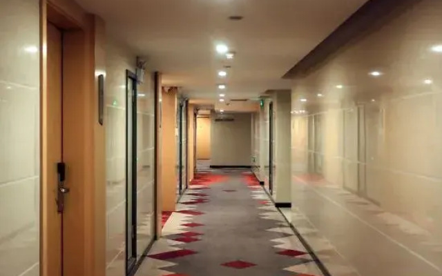 Baizhi Hotel