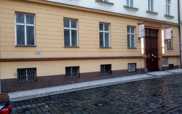 Ruzova Spot Apartments