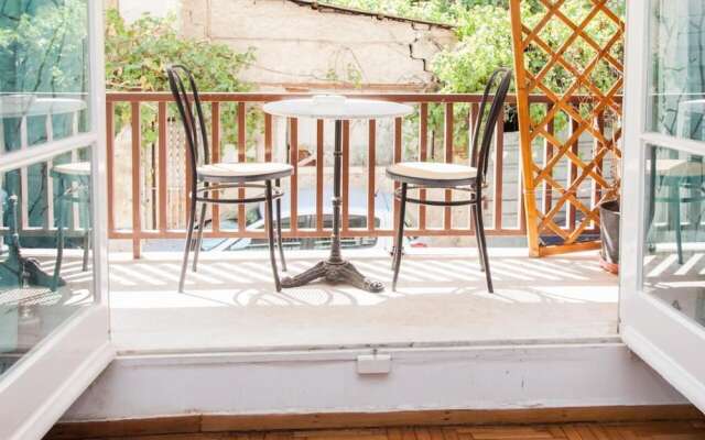 Charming Apartment in Pagkrati-GTD95602