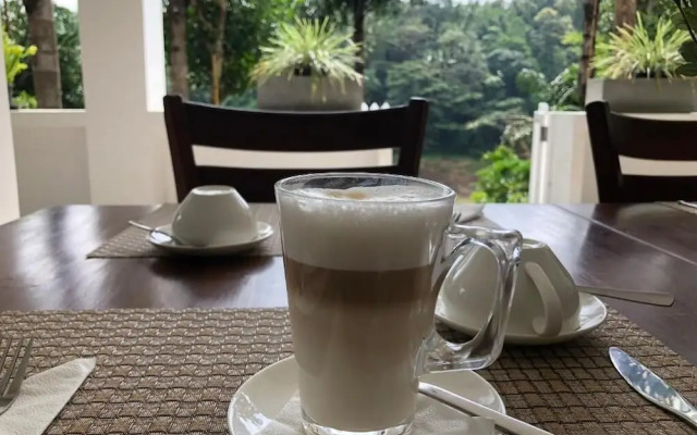 Kandy Rivers Edge Nature Resort