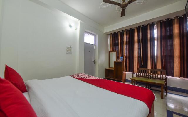 OYO 12846 Hotel Sunita
