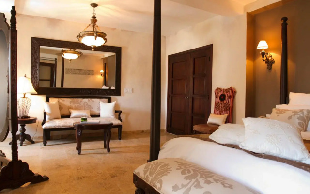 San Pedro Suite Hotel