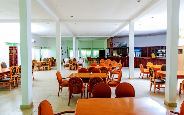 Paradise Suites Hotel