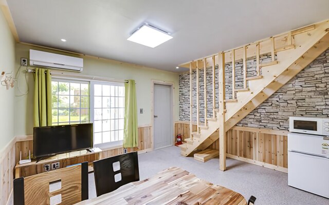 Seogwipo Red Piano Pension