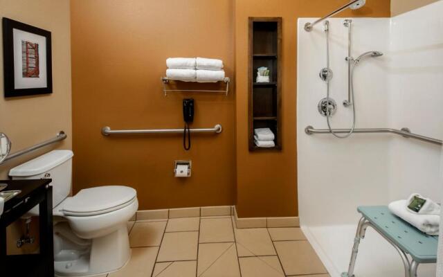 Clubhouse Hotel Suites Sioux Falls