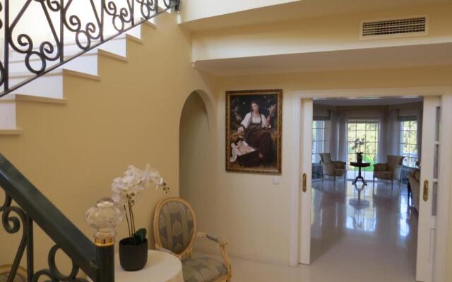 Spacious 700m2 villa, Golfers paradise.