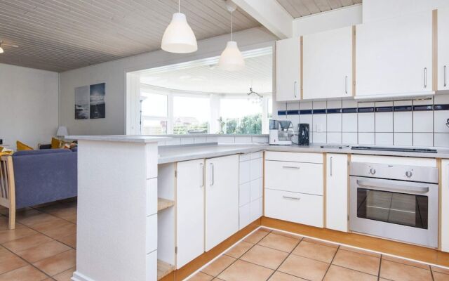 Spacious Holiday Home in Hemmet Jutland near Sea