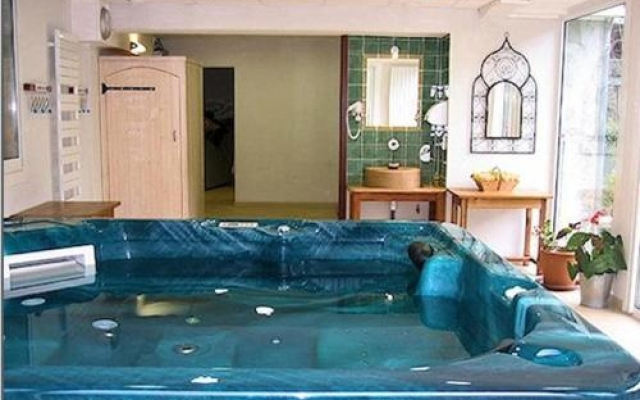 Hôtel Doussière et Restaurant l'Alicanta