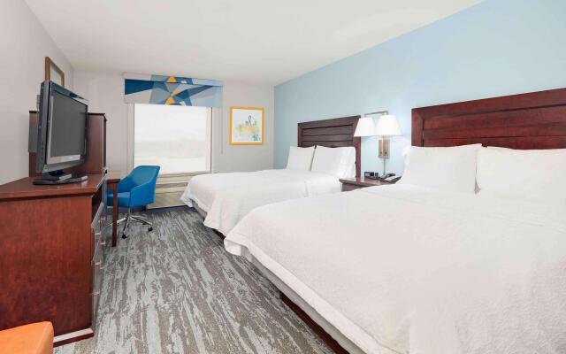 Hampton Inn & Suites Dallas-Arlington-South
