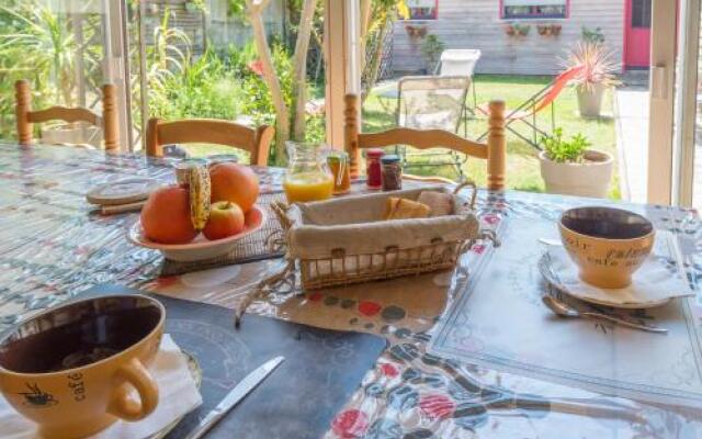 LEscale Marine - Couette et Café