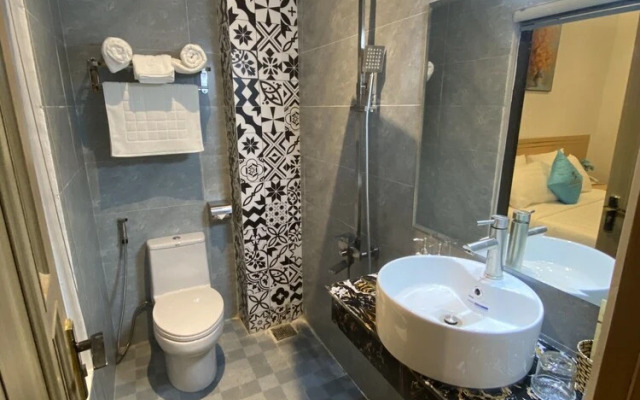 Euro Star Riverside Hotel