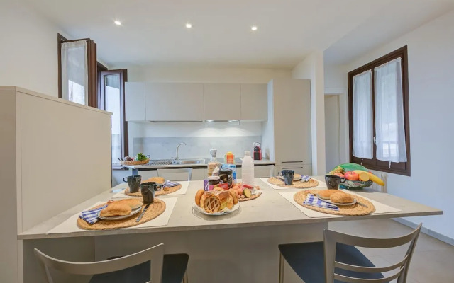 Agata Maison-historical Center and Lake