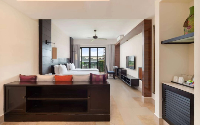 Ramada Plaza by Wyndham Sanya Bay