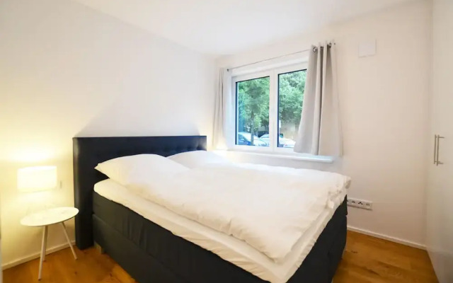 Modern apartment near downtown