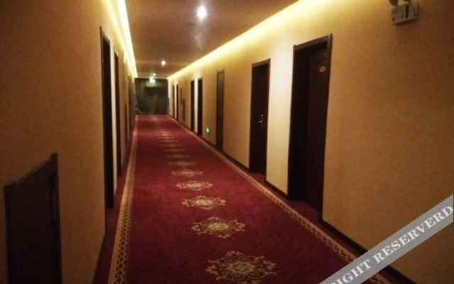 Home Inn Huayi Hotel (Kangping Hanguang Street)