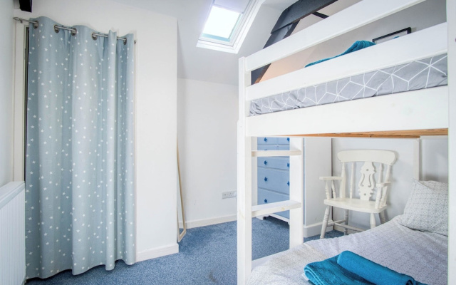 Penthouse At The Mews - 2 Bed Apartment - Tenby