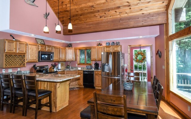 Slip Away Chalet 4 Bedroom House