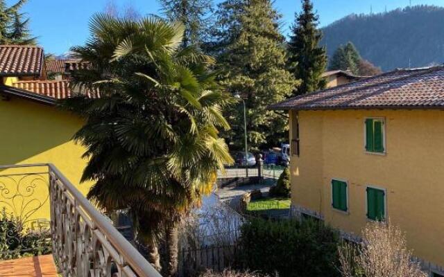 Villa Romeo Acero Rosso