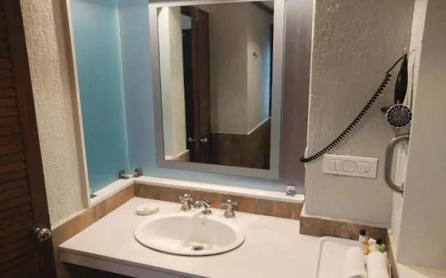 Sonesta Inn