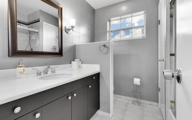 Luxurious 4BD Villa Top Amenities Pool