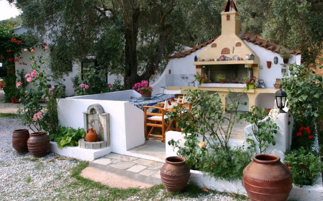 Artemis Bungalows