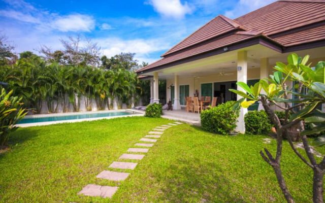 Pacotte Villa by Jetta