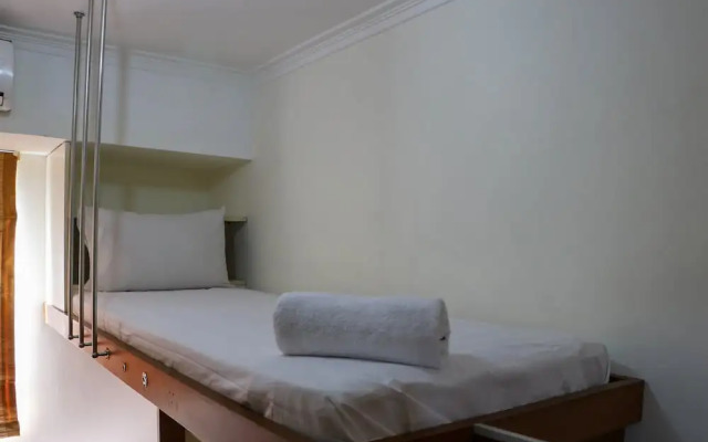 Strategic 2Br At Maple Park Sunter Apartment