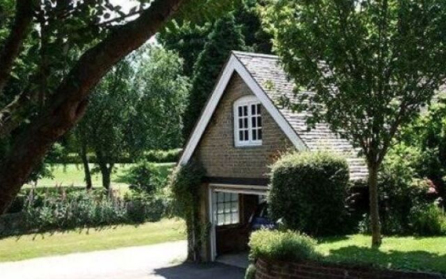 Medlar Cottage