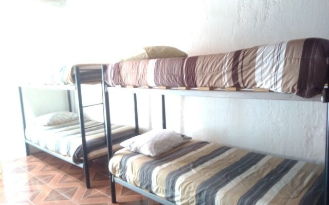 Yaalir At'mu - Hostel