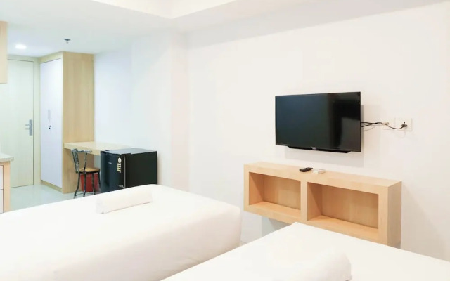 Cozy Studio Room At De Prima Apartment