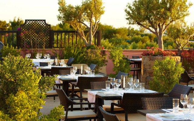 Anthemus Sea Beach Hotel & Spa