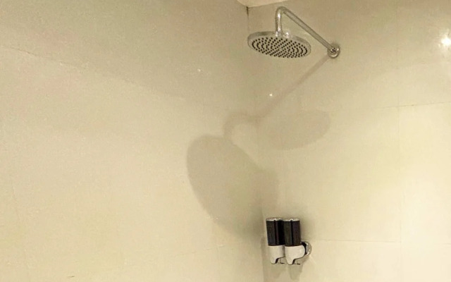 LuxeLite Suites Pasay