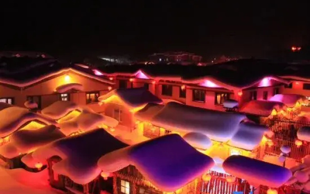Xuedazi Chinese Inn (Erlang River Scenic Area)
