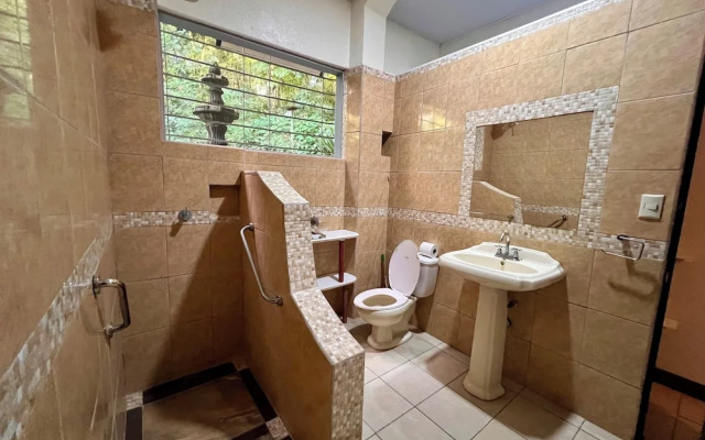 Zen Zaru Beautiful Hidden Hotel